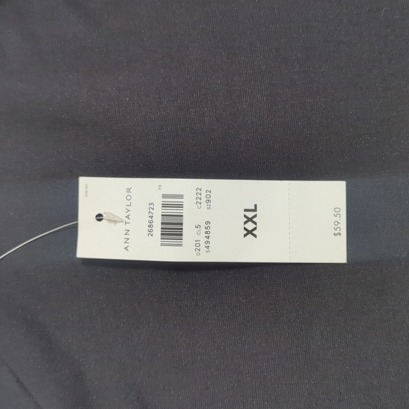 NWT Ann Taylor Short Sleeve V Neck Top, Color Gray/Black Size XXL - Picture 9 of 14